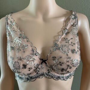 NWT Victoria’s Secret Angel Silver Embroidered Floral Lace Unlined bra Size 34D